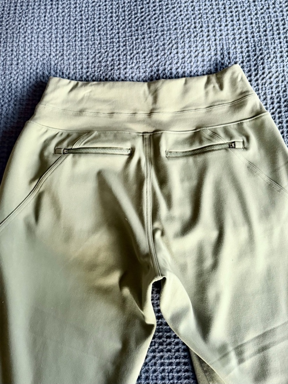 Athleta High rise Venice Jogger - Picture 6 of 8
